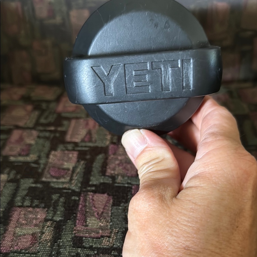 YETI Bright Orange Travel Mug - Picture 4 of 5